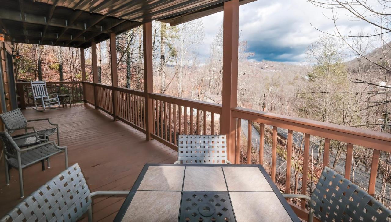 Lazy Bear Lodge Gatlinburg Eksteriør bilde